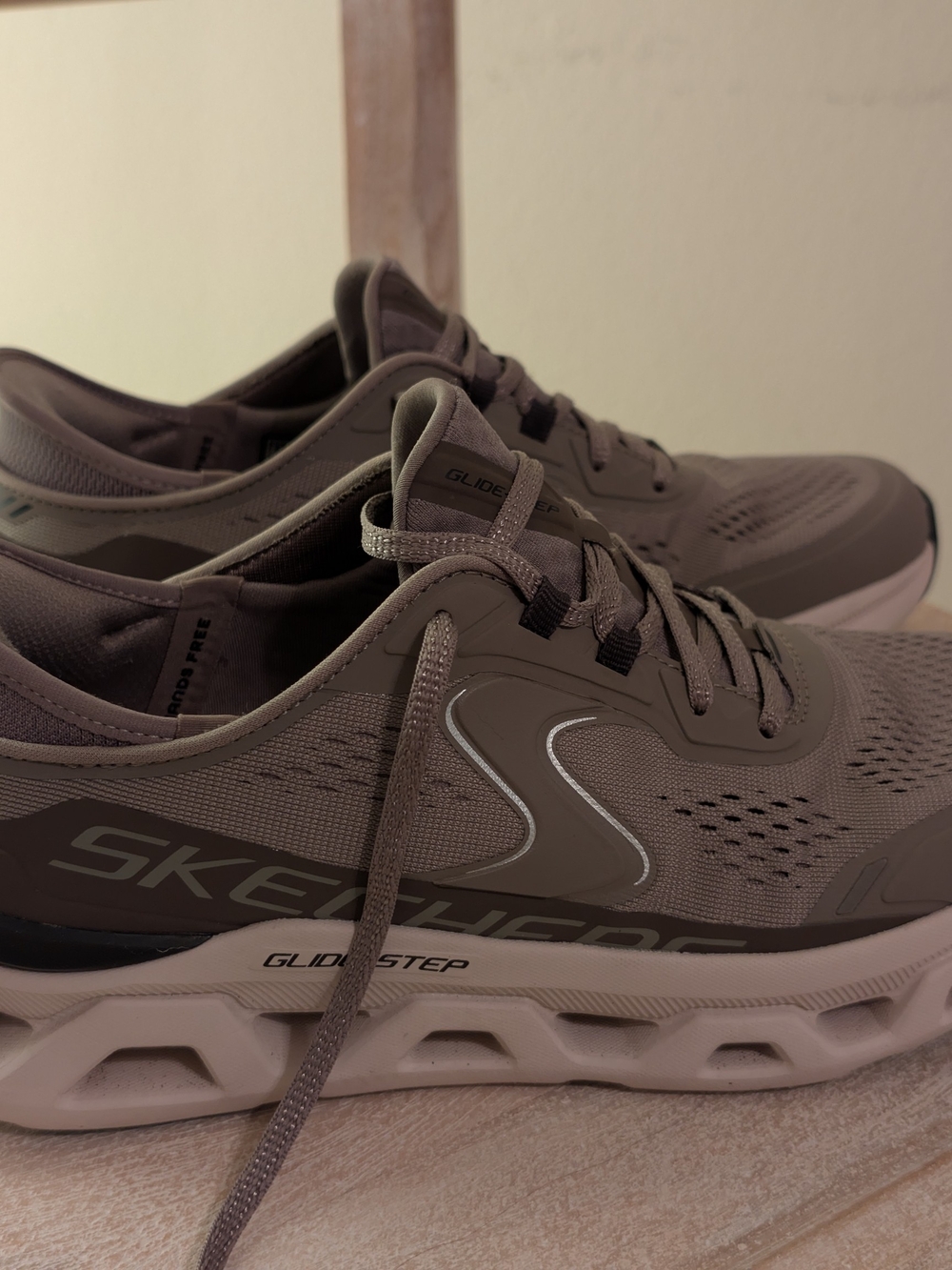 Skechers Slip-ins Glide-Step Altus Size 8.5 - Picture 2 of 10